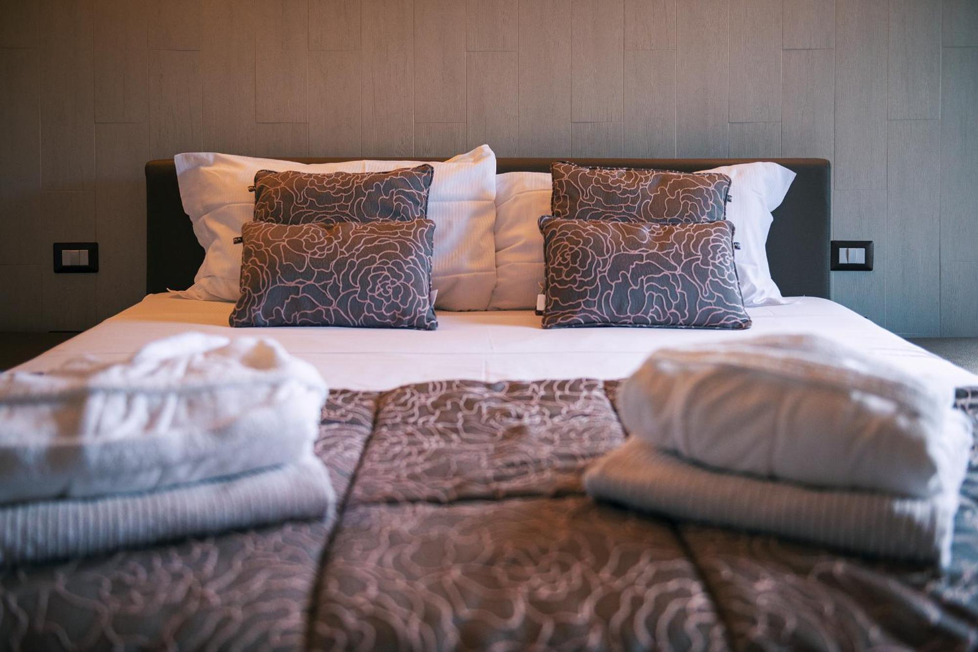 Casa Grimaldi Boutique Hotel & Restaurant Matelica Eksteriør billede
