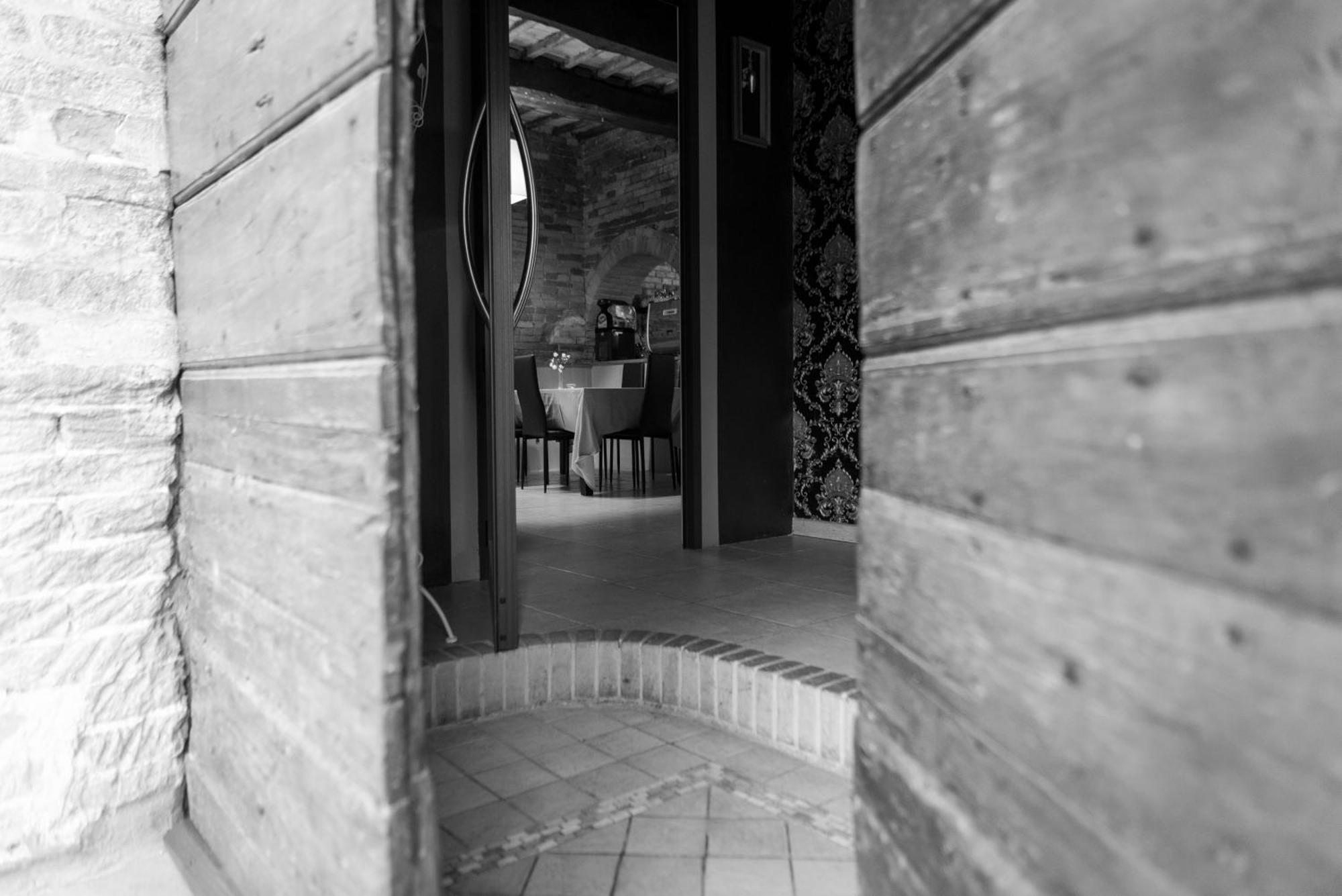 Casa Grimaldi Boutique Hotel & Restaurant Matelica Eksteriør billede